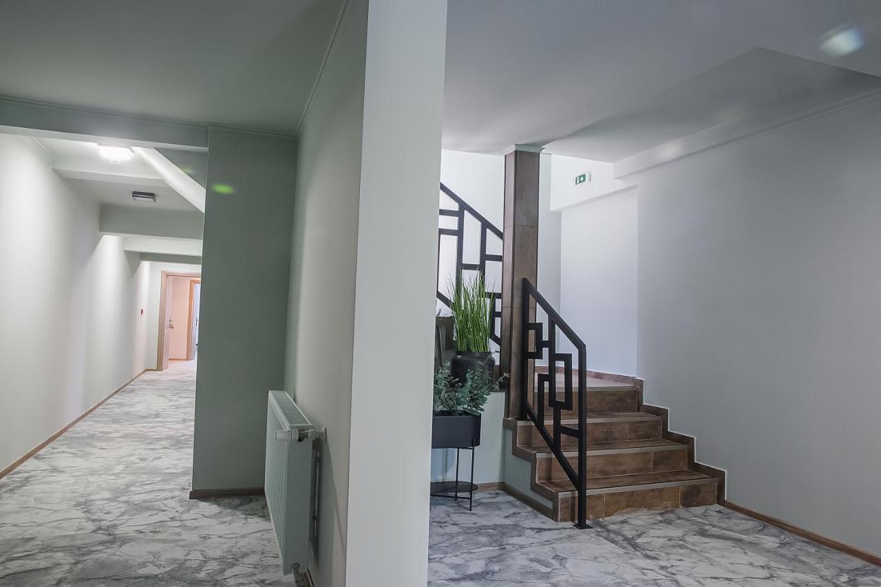 Corvin House Hotel Hunedoara Ngoại thất bức ảnh