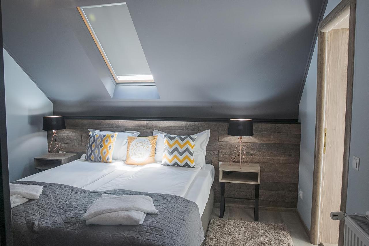 Corvin House Hotel Hunedoara Ngoại thất bức ảnh