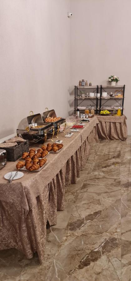 Corvin House Hotel Hunedoara Ngoại thất bức ảnh